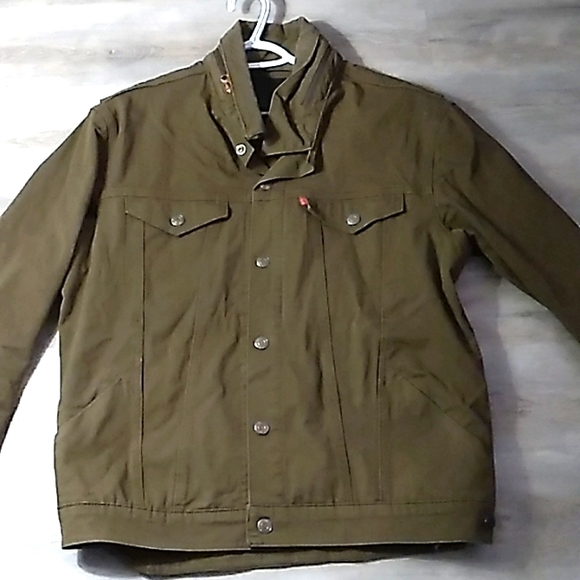Men's Green Levi's jacket - Picture 1 of 4